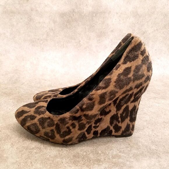 Vera Wang Lavender Womens Size 8 Brown Slip On Leopard Print 4" Wedge - Picture 4 of 11